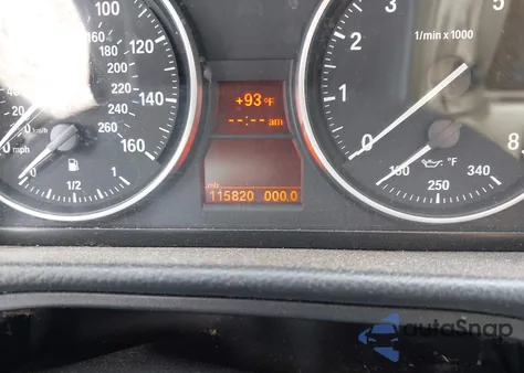 2011 BMW 328I z USA, uszkodzony, nr VIN WBADW7C58BE726546